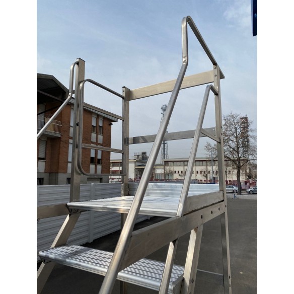 Scala Castello per soppalco con sbarco e cancello fino  H 300 cm 12 Scalini in Acciaio INOX e Alluminio