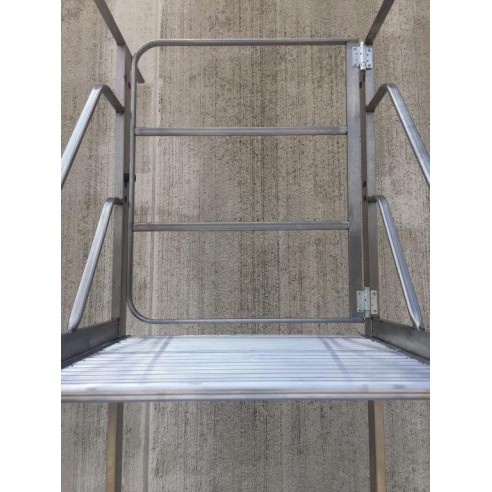 Scala Castello per soppalco con sbarco e cancello fino  H 300 cm 12 Scalini in Acciaio INOX e Alluminio