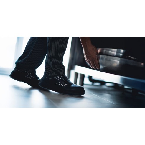 Scarpe Antifortunistiche per settore Ristorazione 