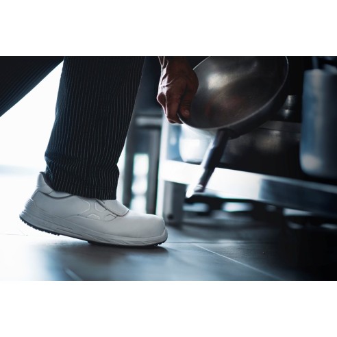 Scarpe Antifortunistiche per settore Ristorazione 