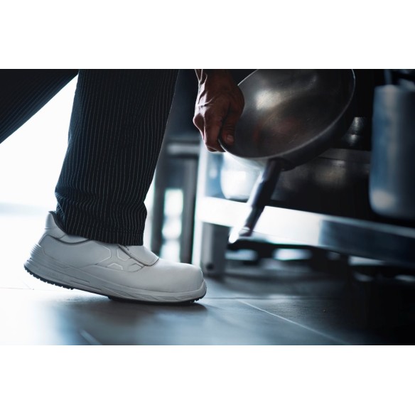 Scarpe Antifortunistiche per settore Ristorazione 